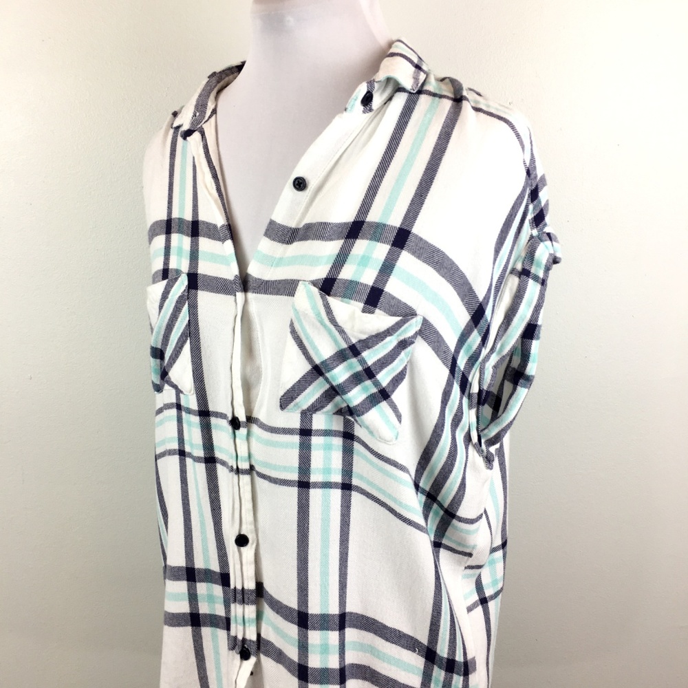Rails Sz L Britt Short sleeve button down flannel - Picture 8 of 8